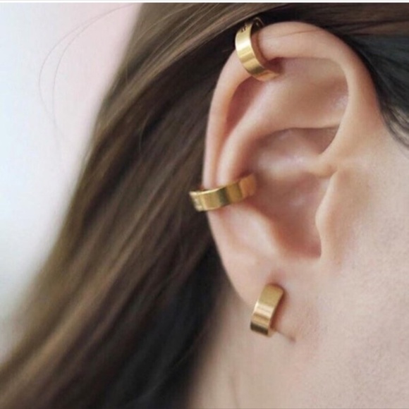 2-Piece Minimalist Gold Ear Cuff - Picture 4 of 7